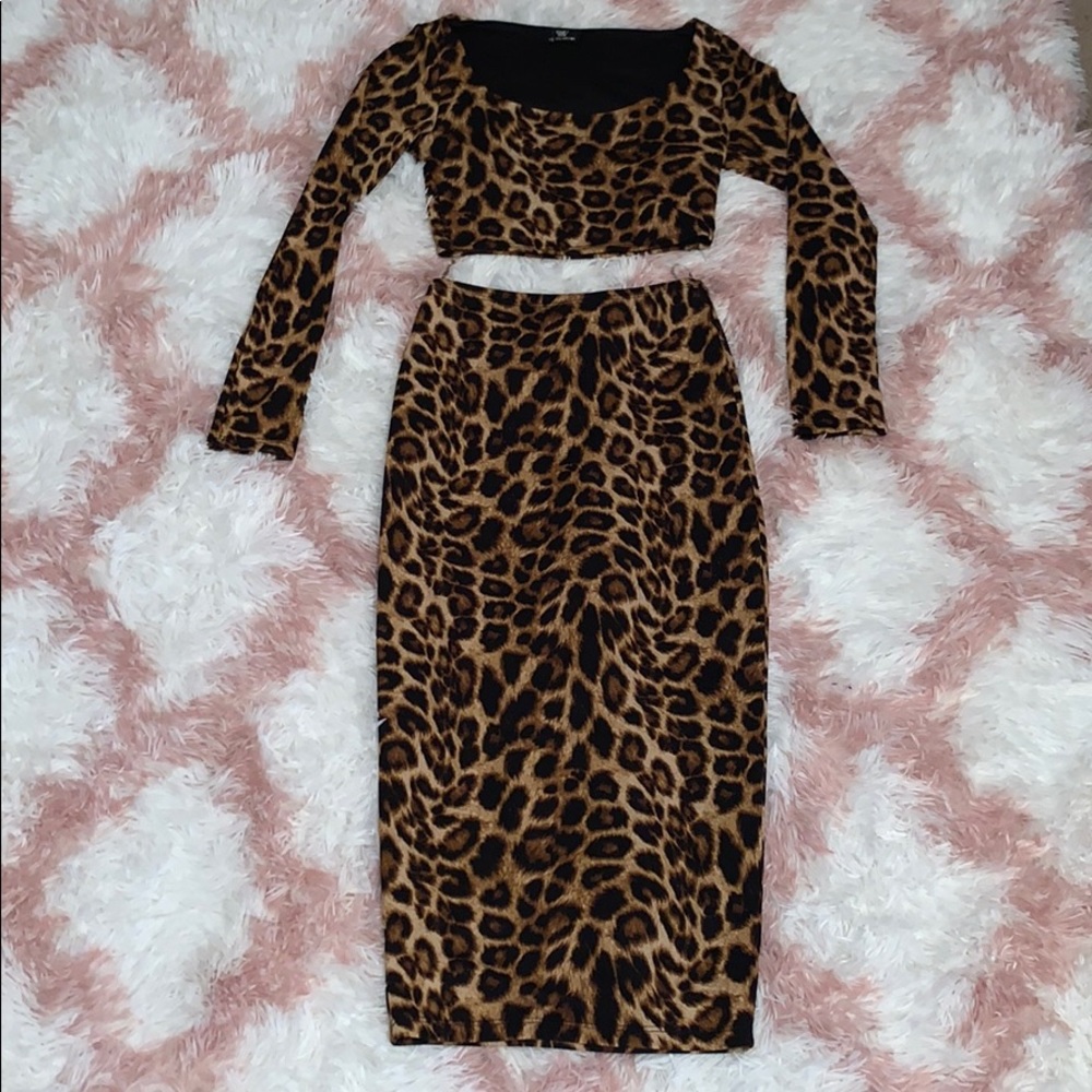 2 piece leopard outfit